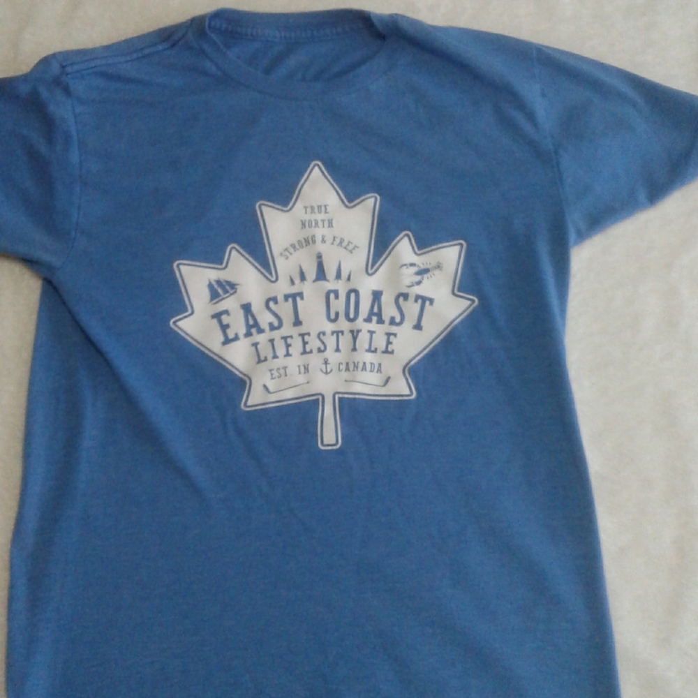 mens small t-shirt east coast brand